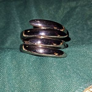 Vintage Silver tone ladies hinged bracelet